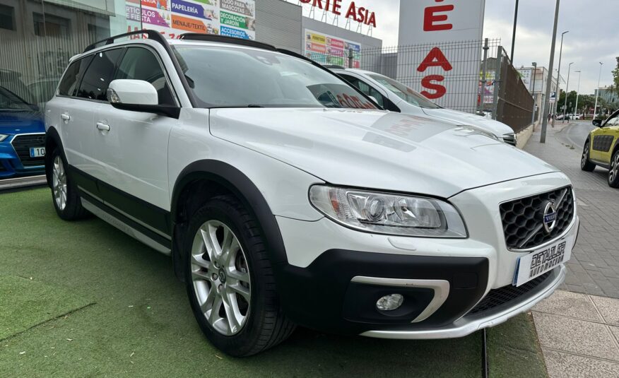 VOLVO XC70 2.4 D5 AWD SUMMUM AUTO