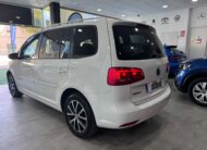 VOLKSWAGEN Touran 2016