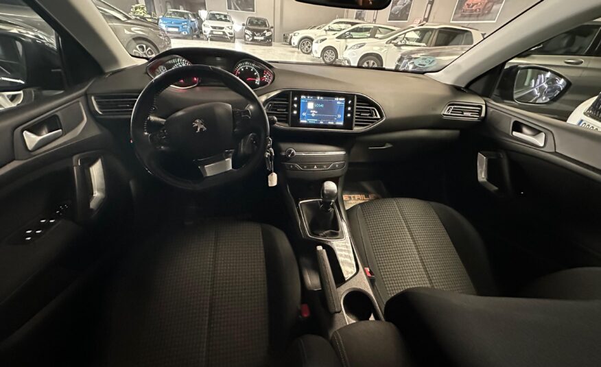 PEUGEOT 308 2019