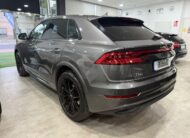 AUDI Q8 2021