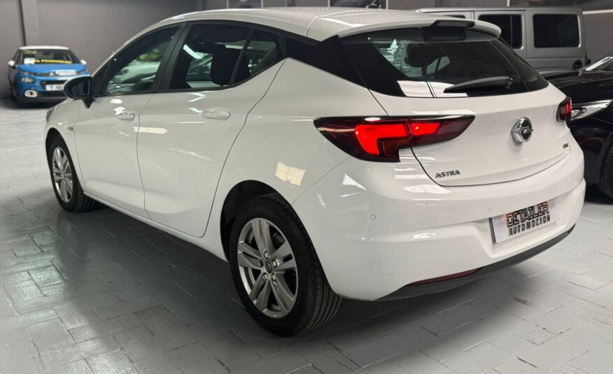 OPEL ASTRA 2019