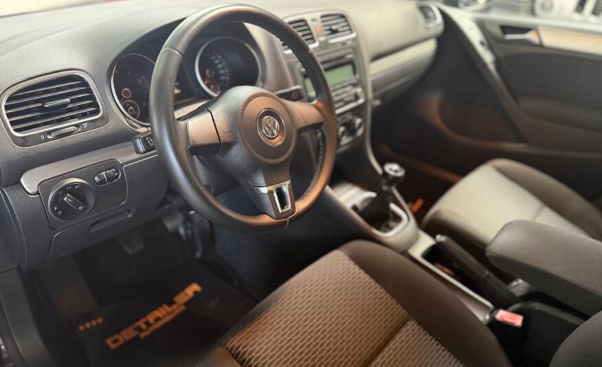 VOLKSWAGEN GOLF 2012