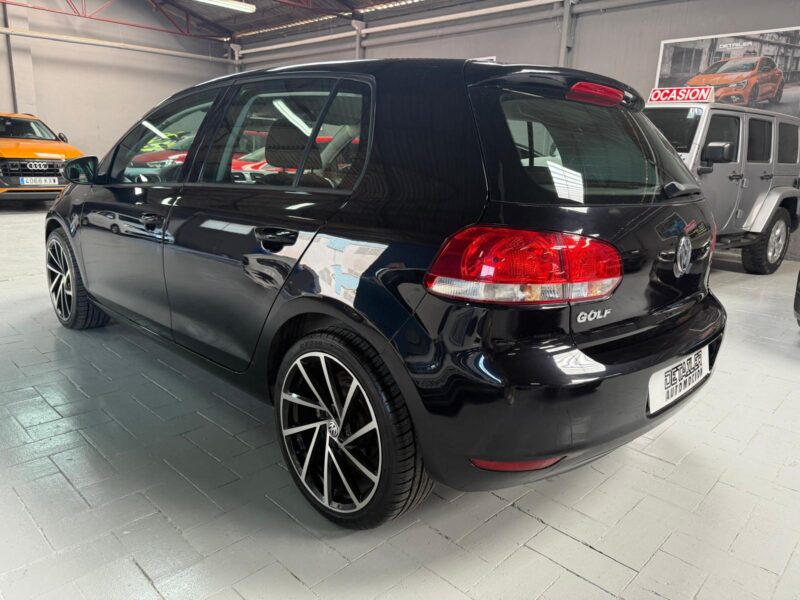 VOLKSWAGEN GOLF 2012