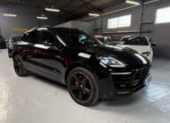 PORSCHE Macan GTS