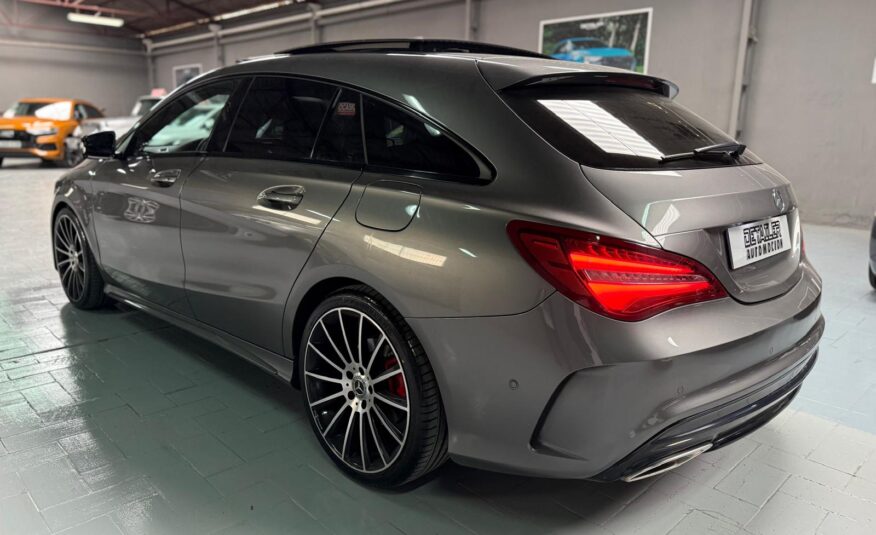 MERCEDES-BENZ CLASE CLA TECHO PANORAMICO