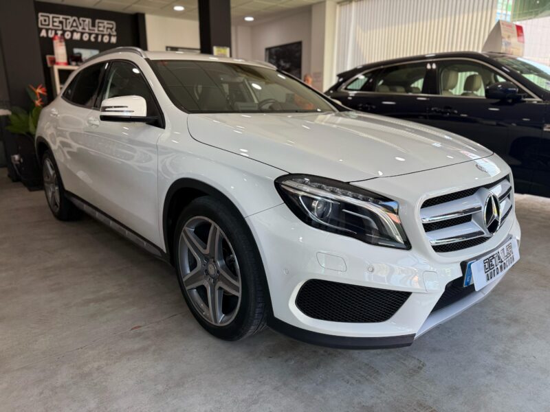 MERCEDES-BENZ GLA 2017