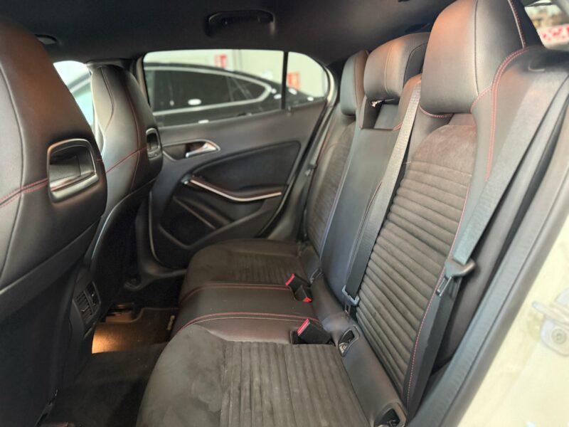 MERCEDES-BENZ GLA 2017