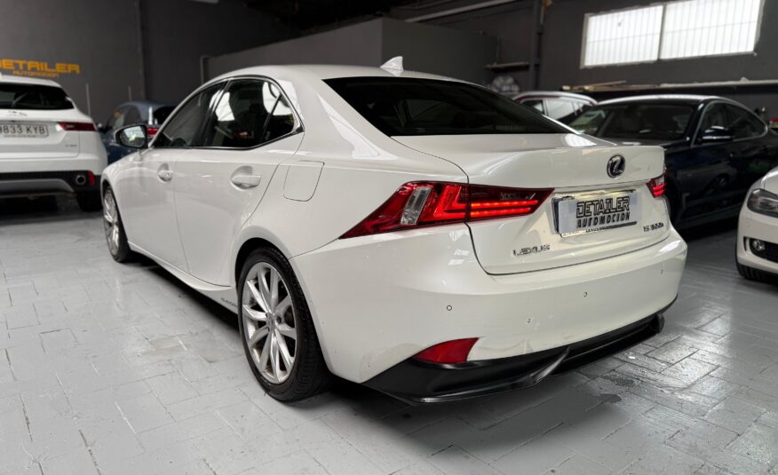 LEXUX IS SEDAN