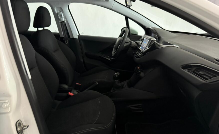 PEUGEOT 208 2018