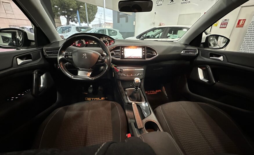 PEUGEOT 308 2018