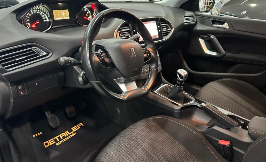PEUGEOT 308 2018