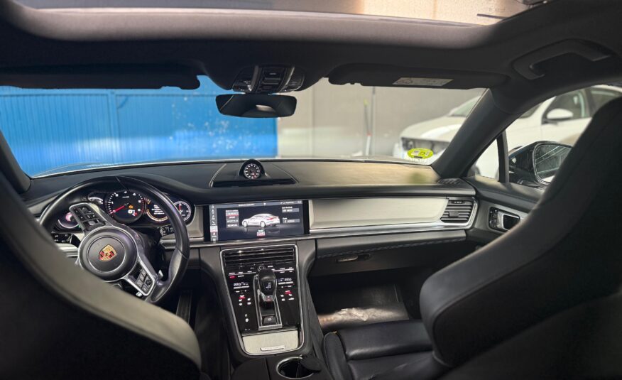 PORSCHE PANAMERA TECHO PANORÁMICO