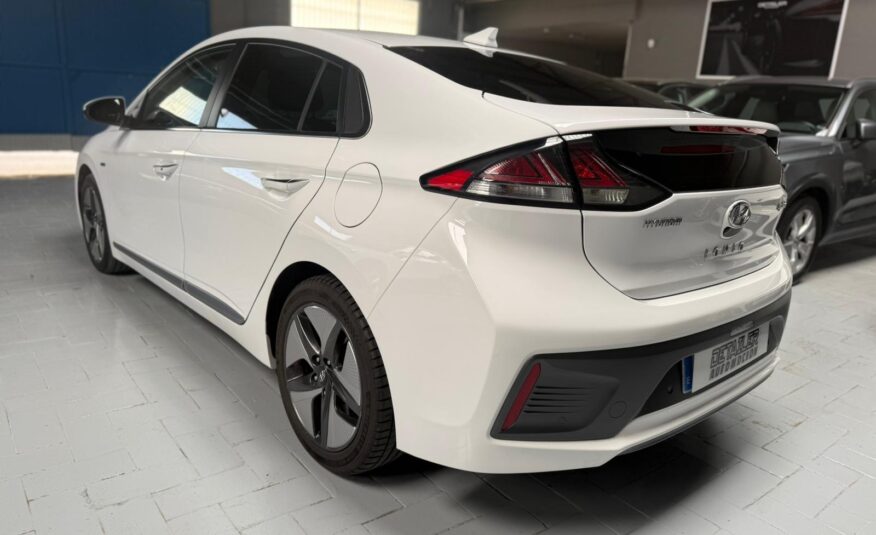HYUNDAI IONIQ HYBRID