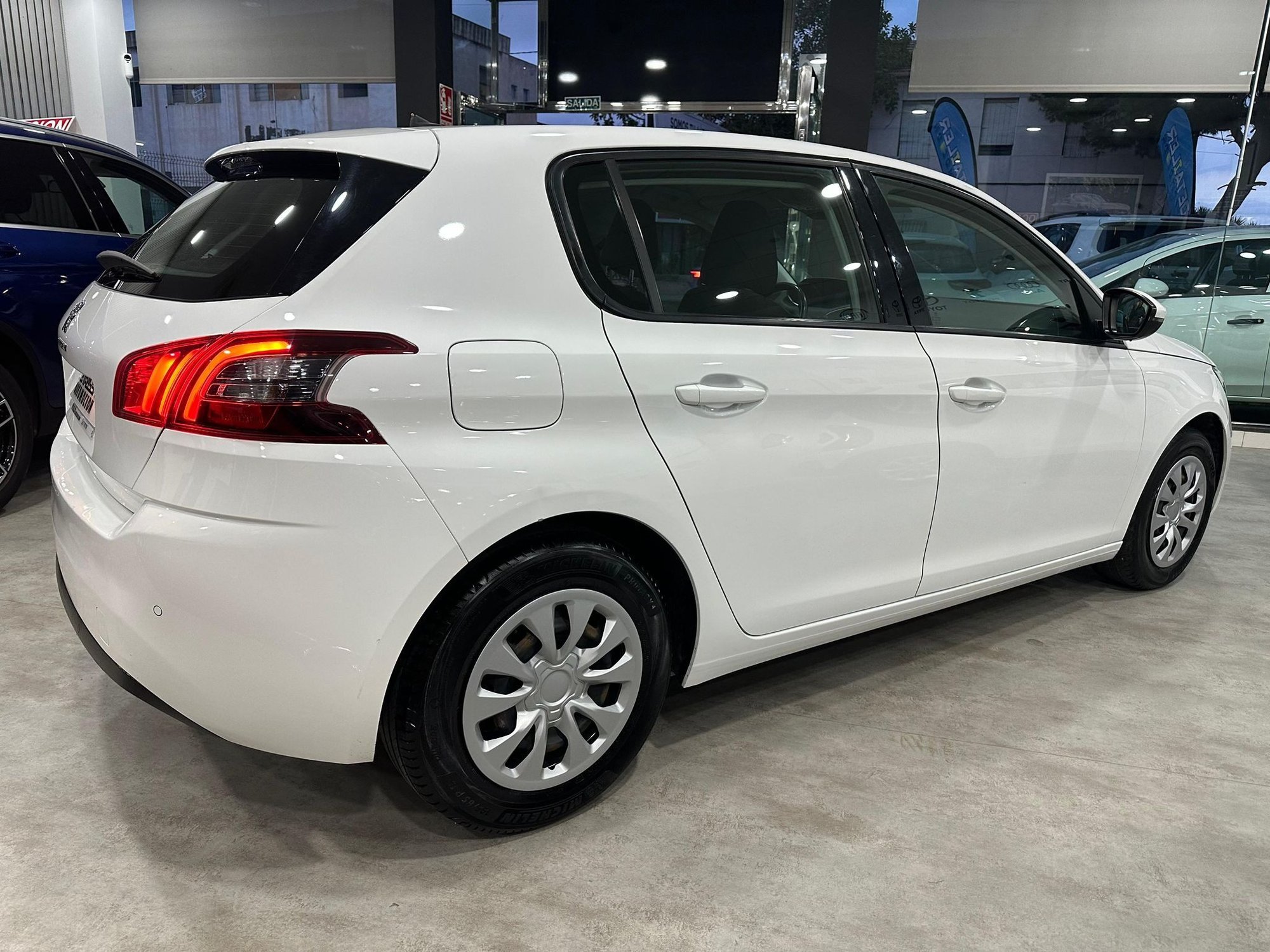 PEUGEOT 308 5p Active 1.2 PureTech 81KW (110CV) S&S