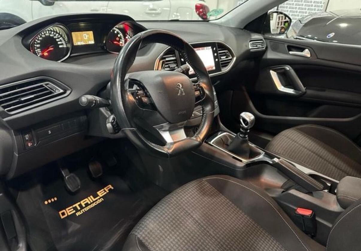 PEUGEOT 308 5p Active 1.2 PureTech 81KW (110CV) S&S