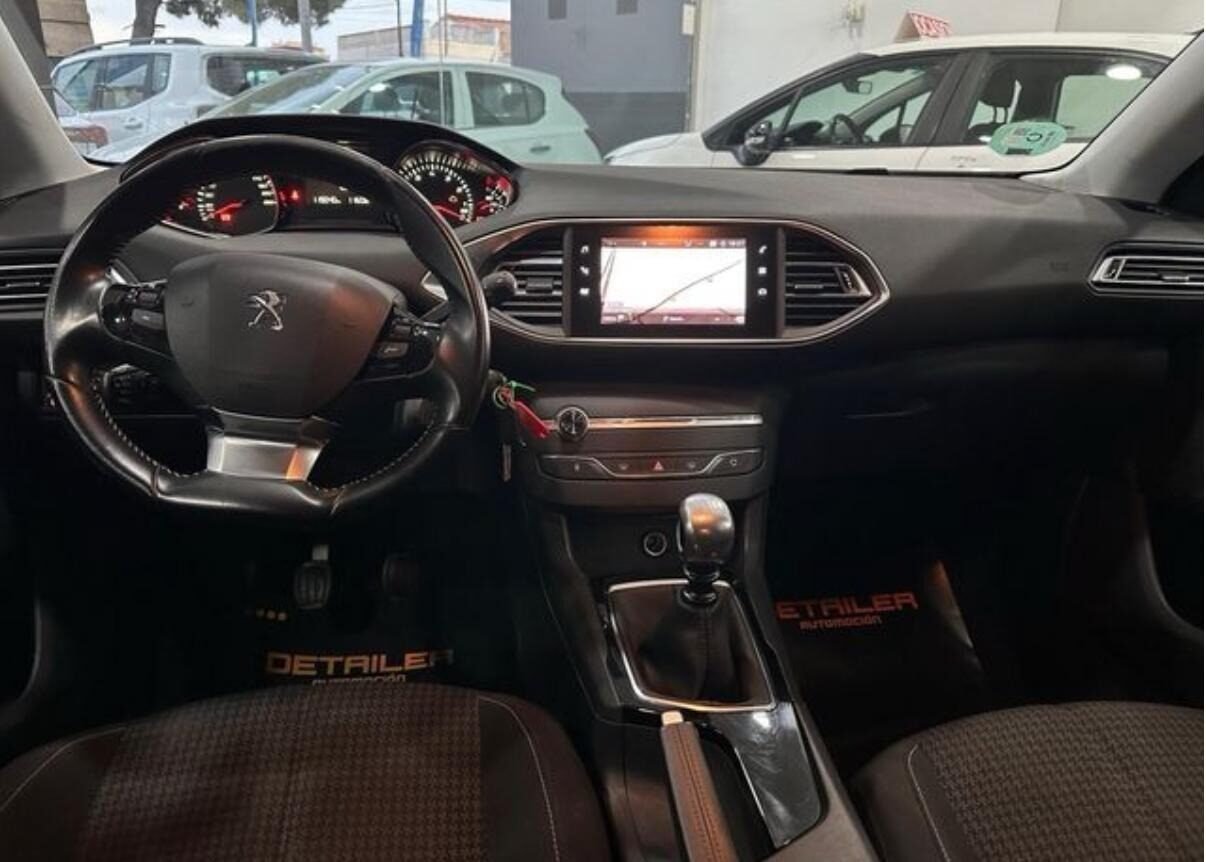 PEUGEOT 308 5p Active 1.2 PureTech 81KW (110CV) S&S