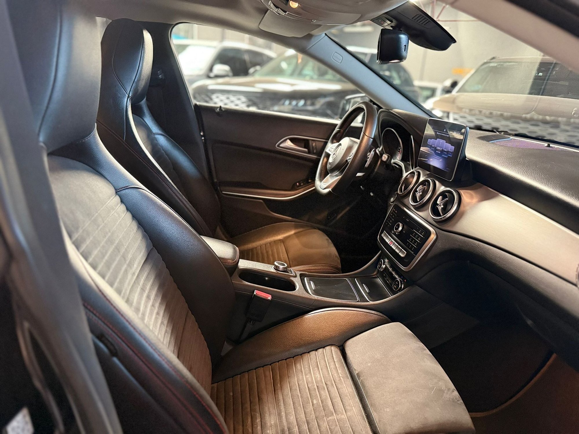 MERCEDES-BENZ Clase CLA 220 d