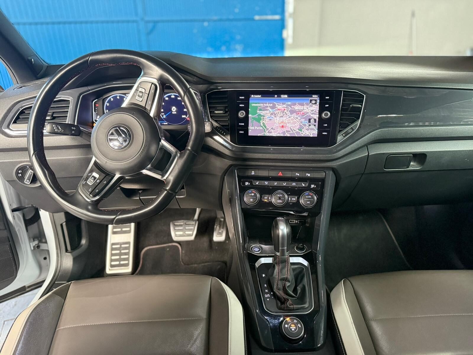 VOLKSWAGEN T-ROC 2.0