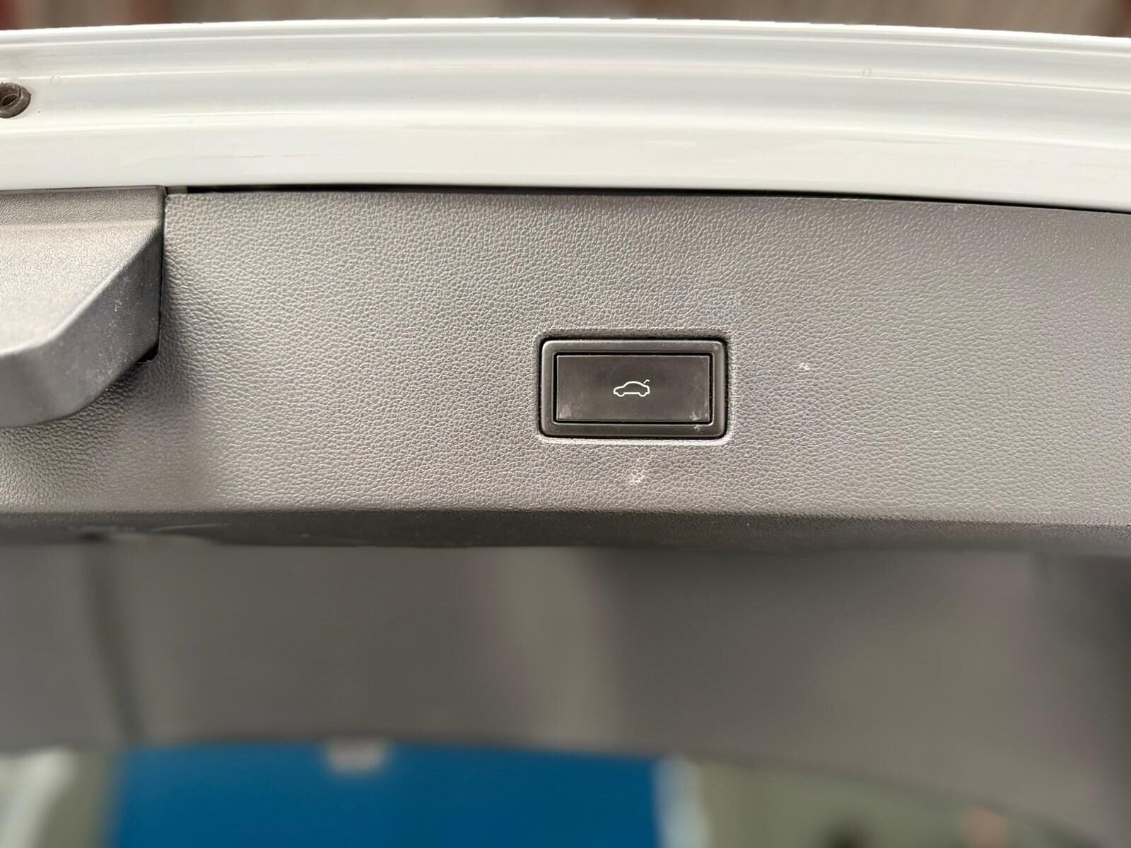 VOLKSWAGEN T-ROC 2.0