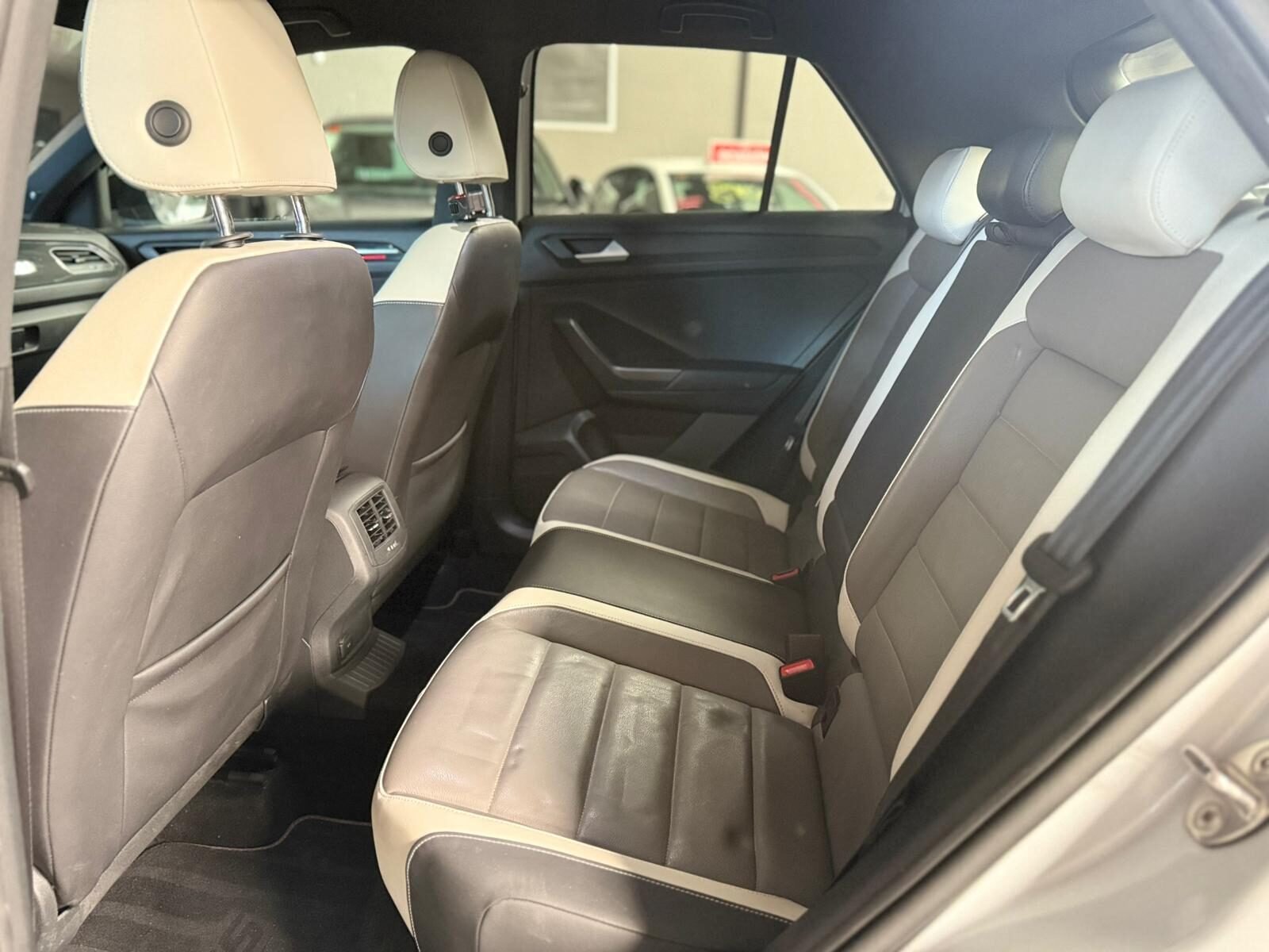 VOLKSWAGEN T-ROC 2.0