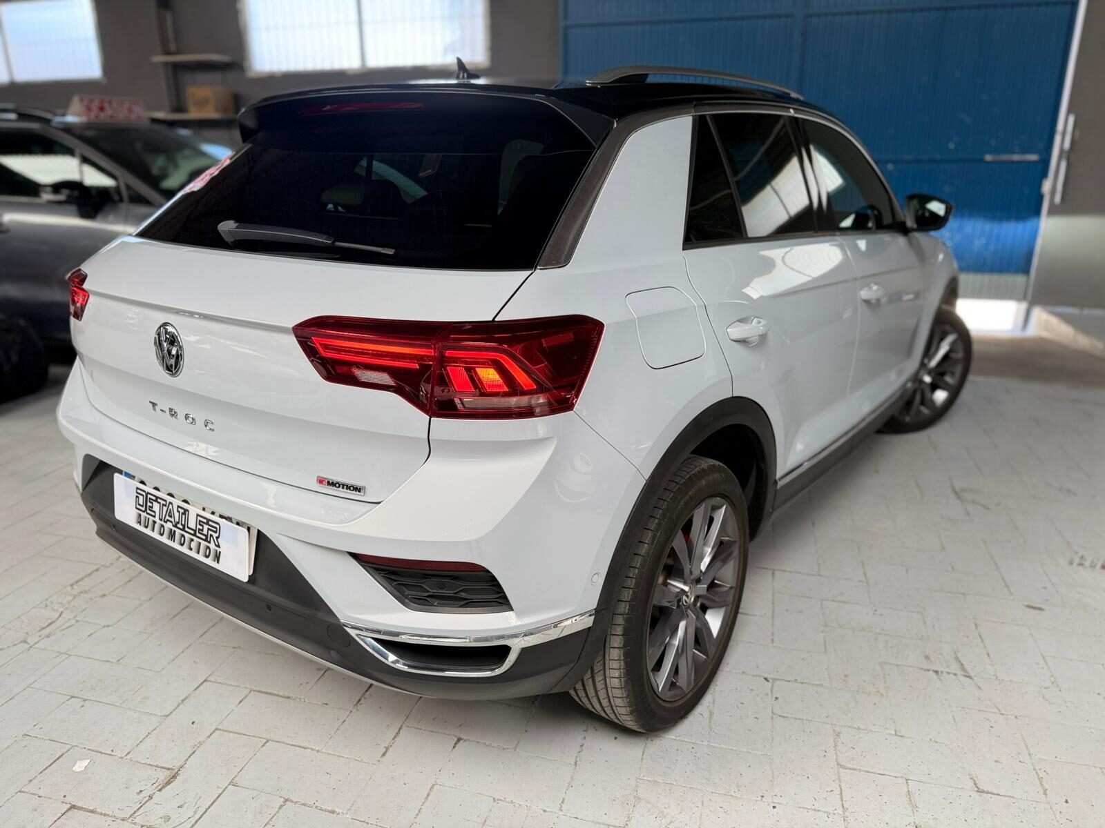 VOLKSWAGEN T-ROC 2.0
