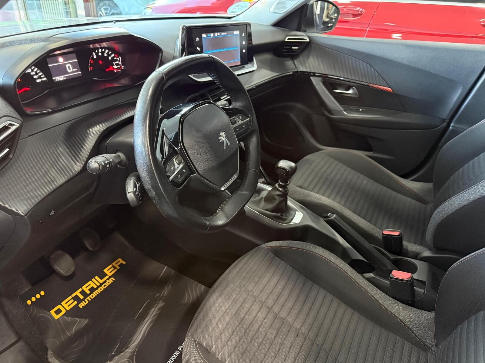 PEUGEOT 2008 1.2 PureTech