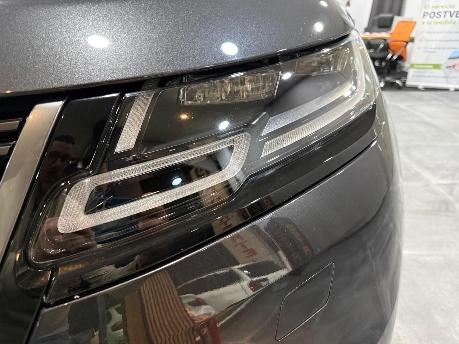 LAND-ROVER VELAR 2.0 R-DINAMIC