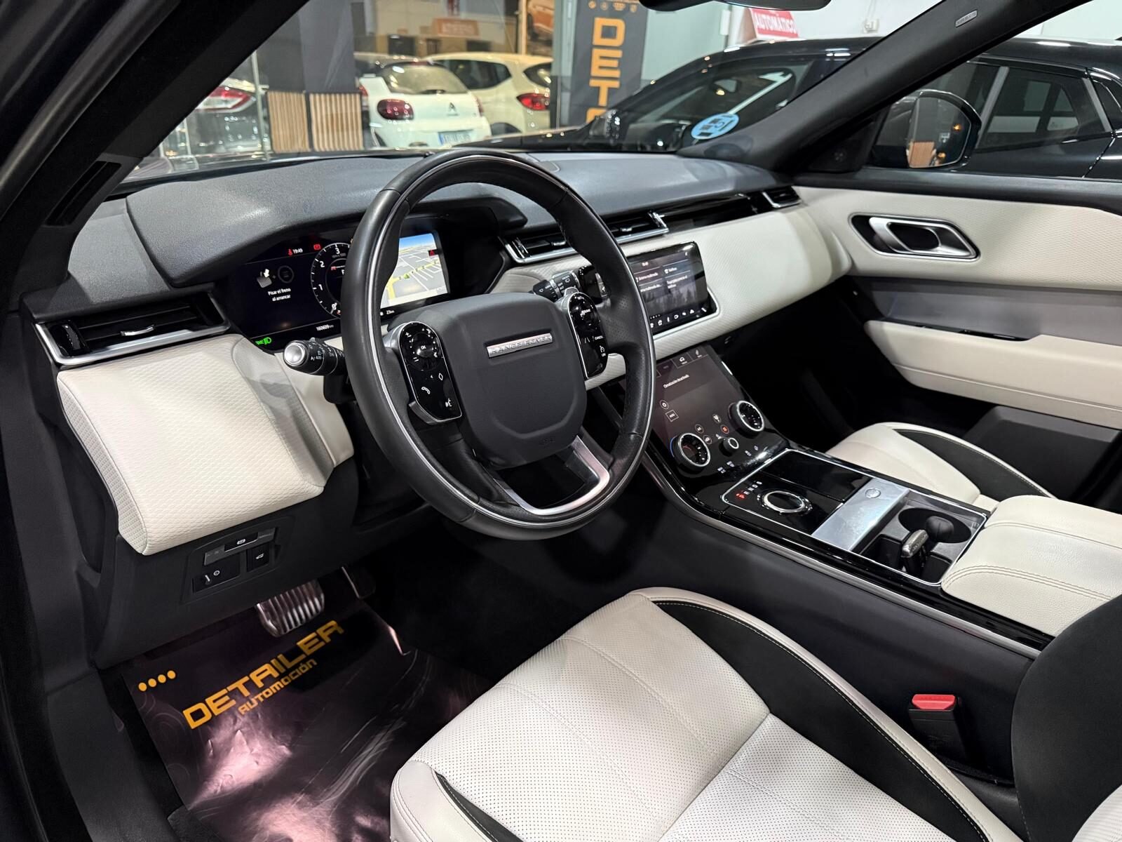 LAND-ROVER VELAR 2.0 R-DINAMIC