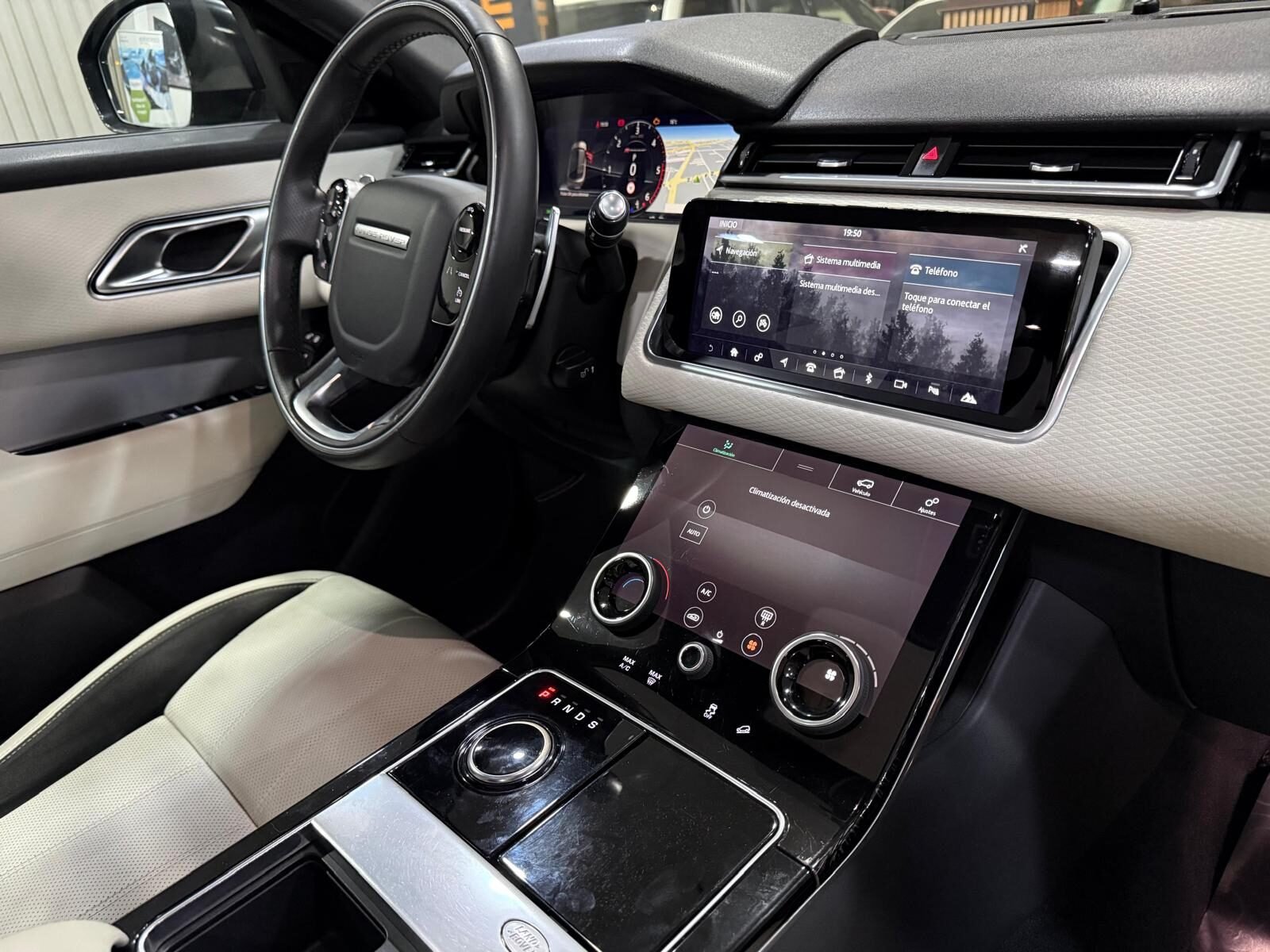 LAND-ROVER VELAR 2.0 R-DINAMIC