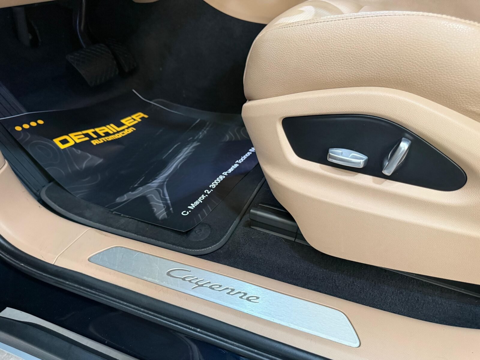 PORSCHE Cayenne EHYBRID