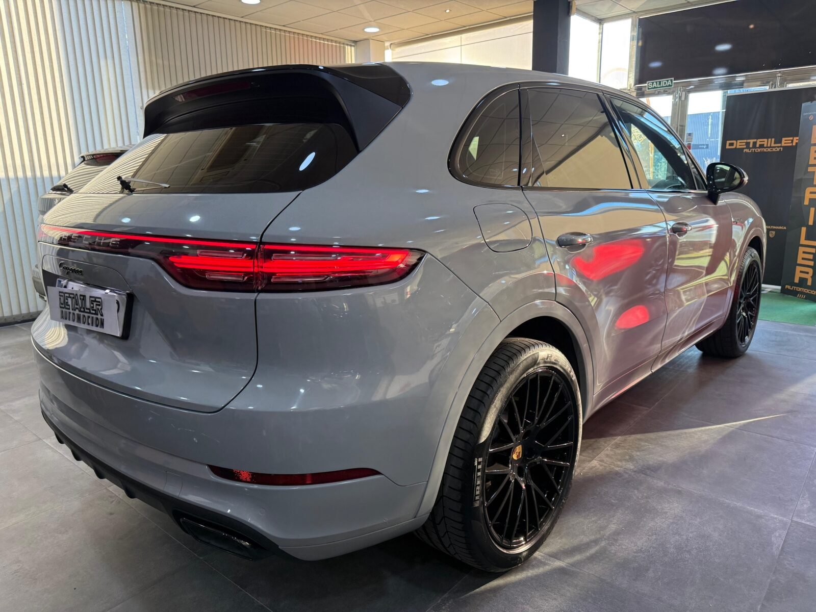 PORSCHE Cayenne EHYBRID
