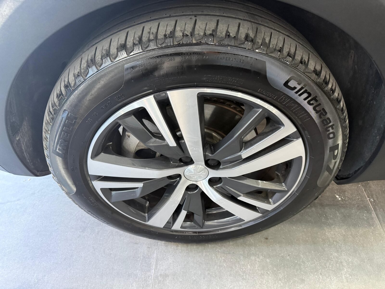PEUGEOT 3008 1.6 Hybrid