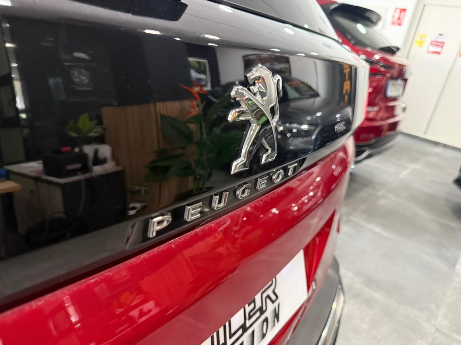 PEUGEOT 3008 1.6 Hybrid