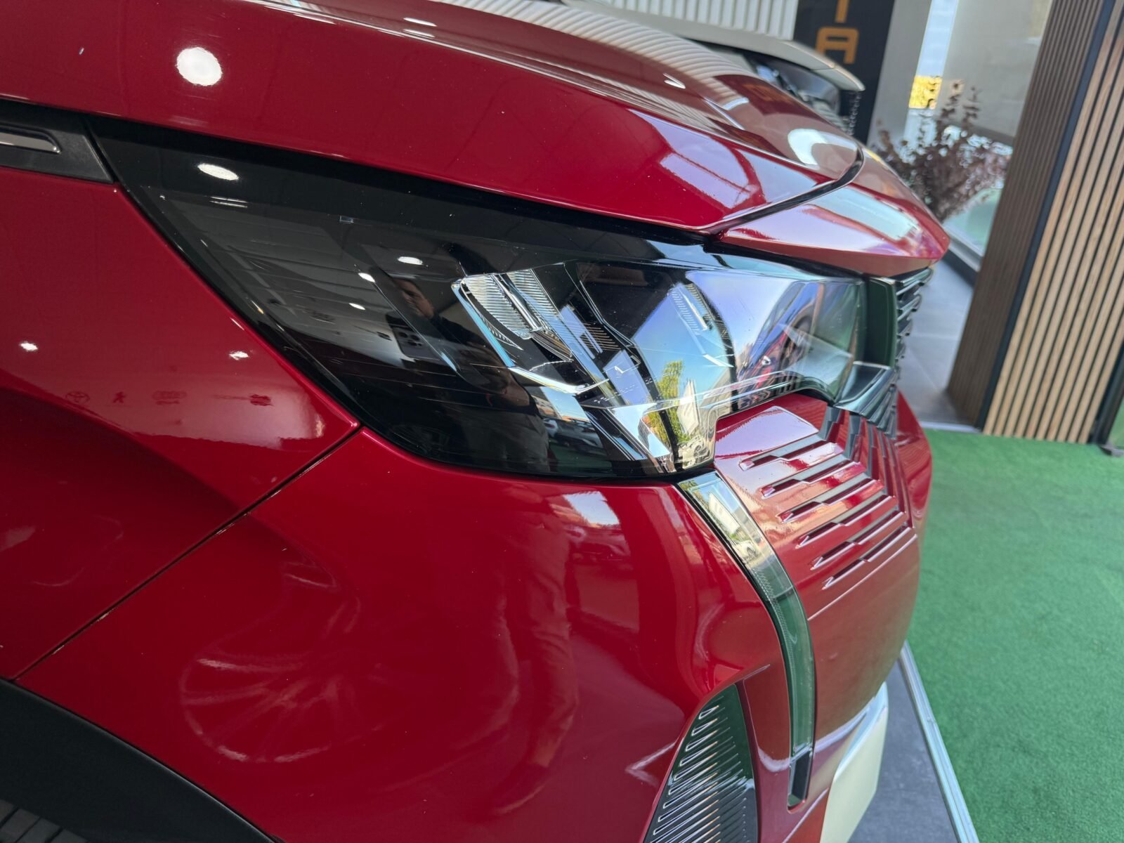 PEUGEOT 3008 1.6 Hybrid