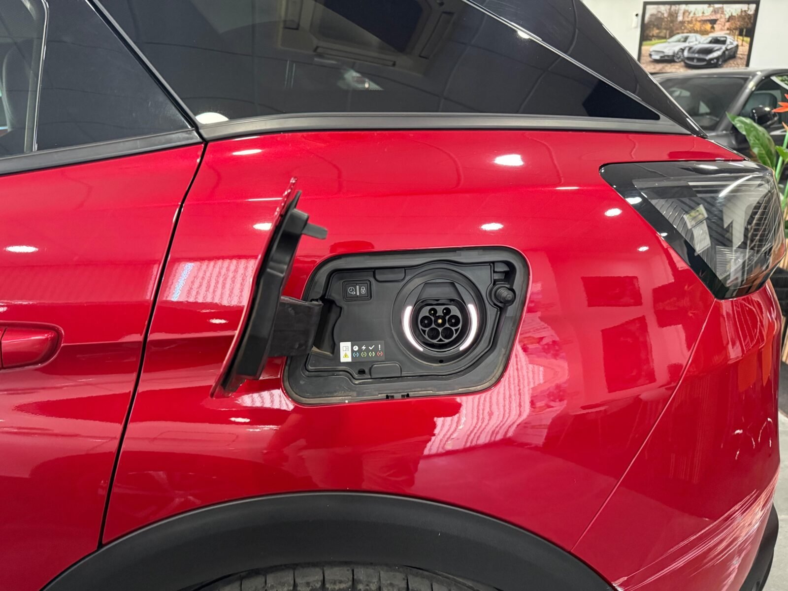 PEUGEOT 3008 1.6 Hybrid