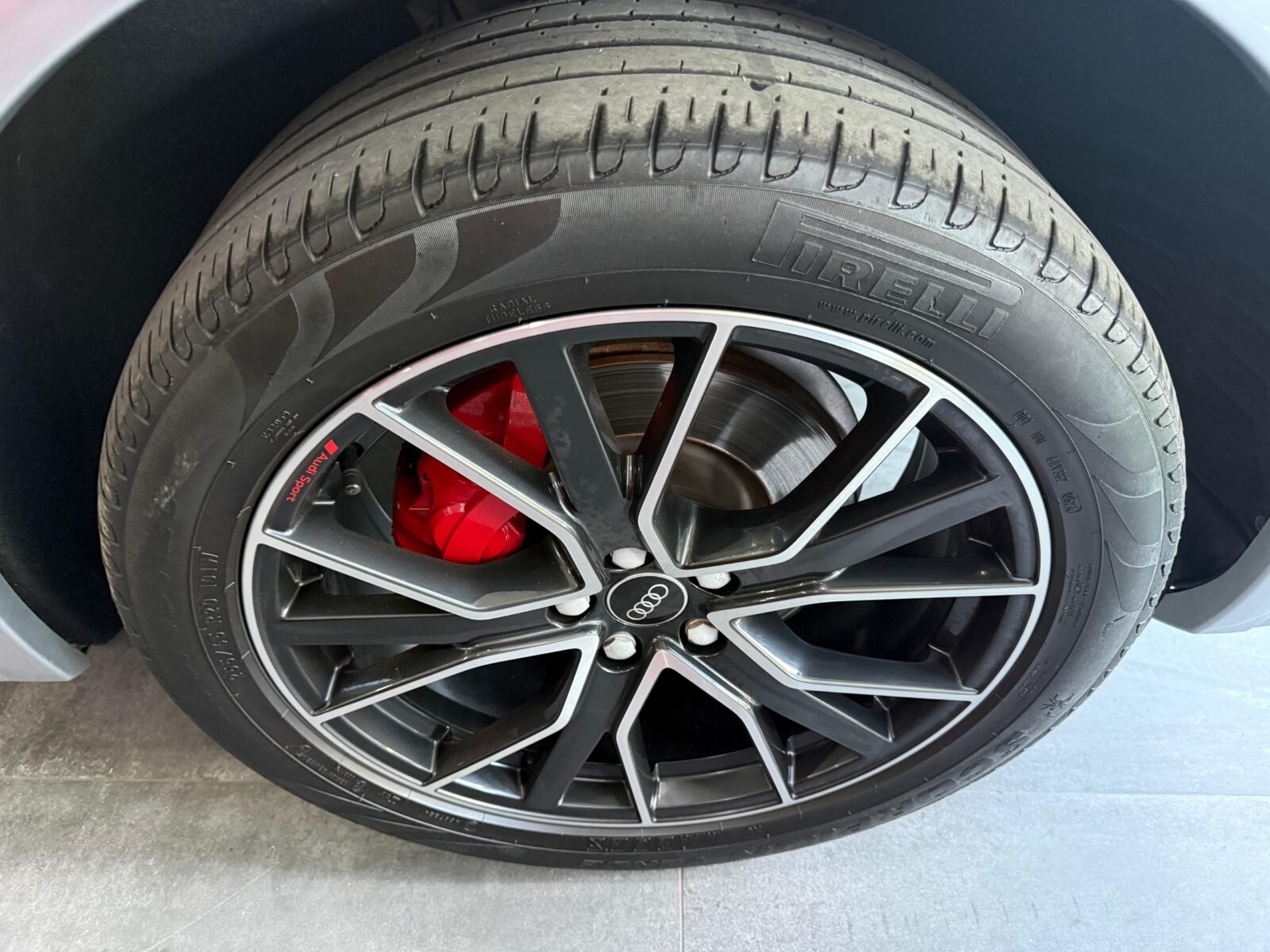 AUDI Q5 2.0 TDI S LINE