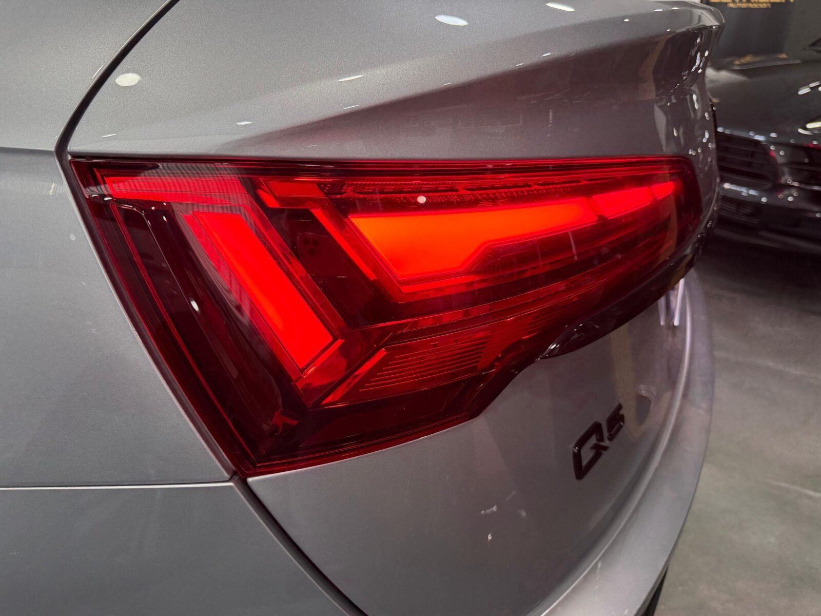 AUDI Q5 2.0 TDI S LINE