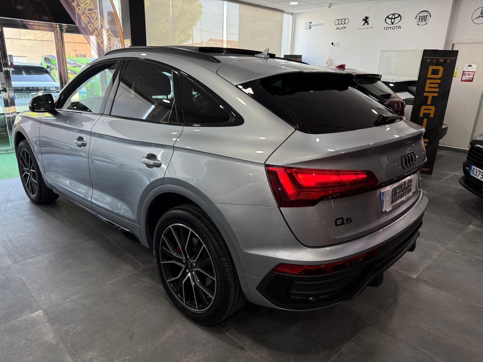AUDI Q5 2.0 TDI S LINE