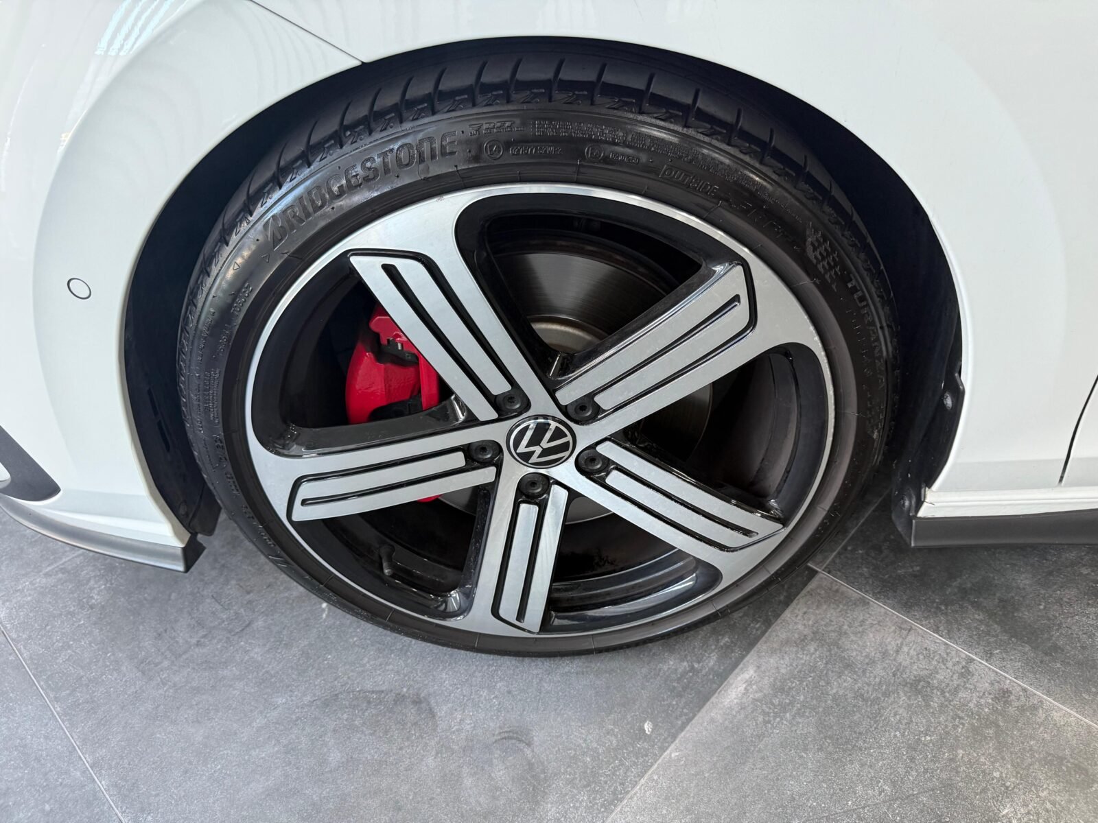 VOLKSWAGEN GOLF GTI
