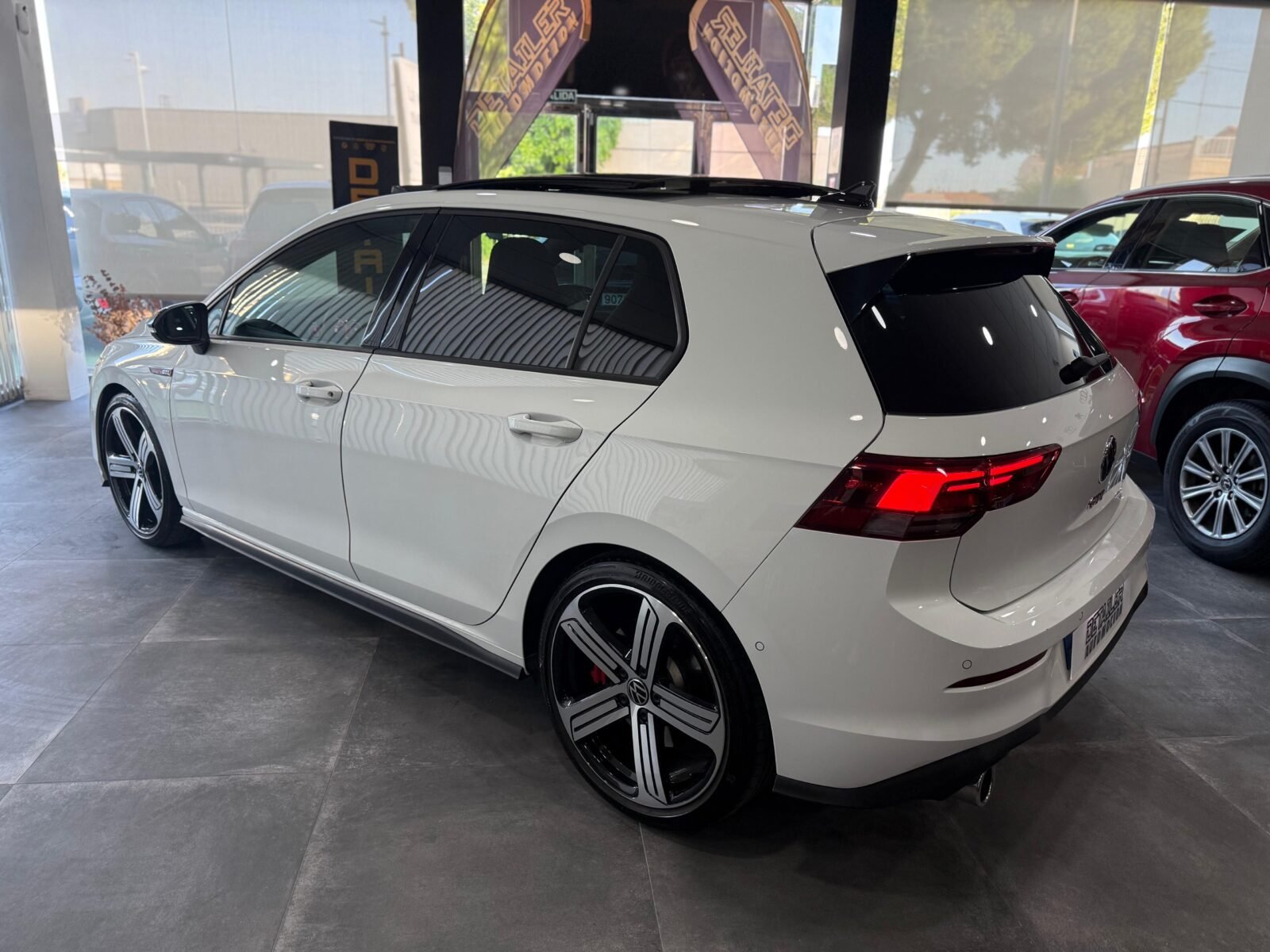 VOLKSWAGEN GOLF GTI