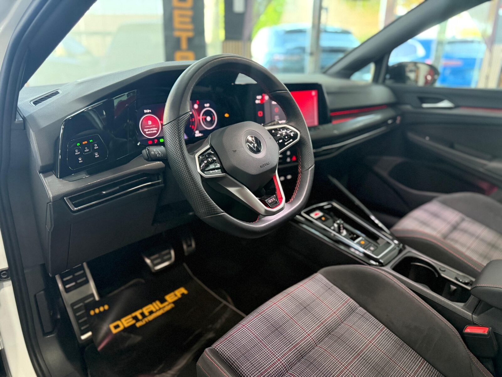 VOLKSWAGEN GOLF GTI