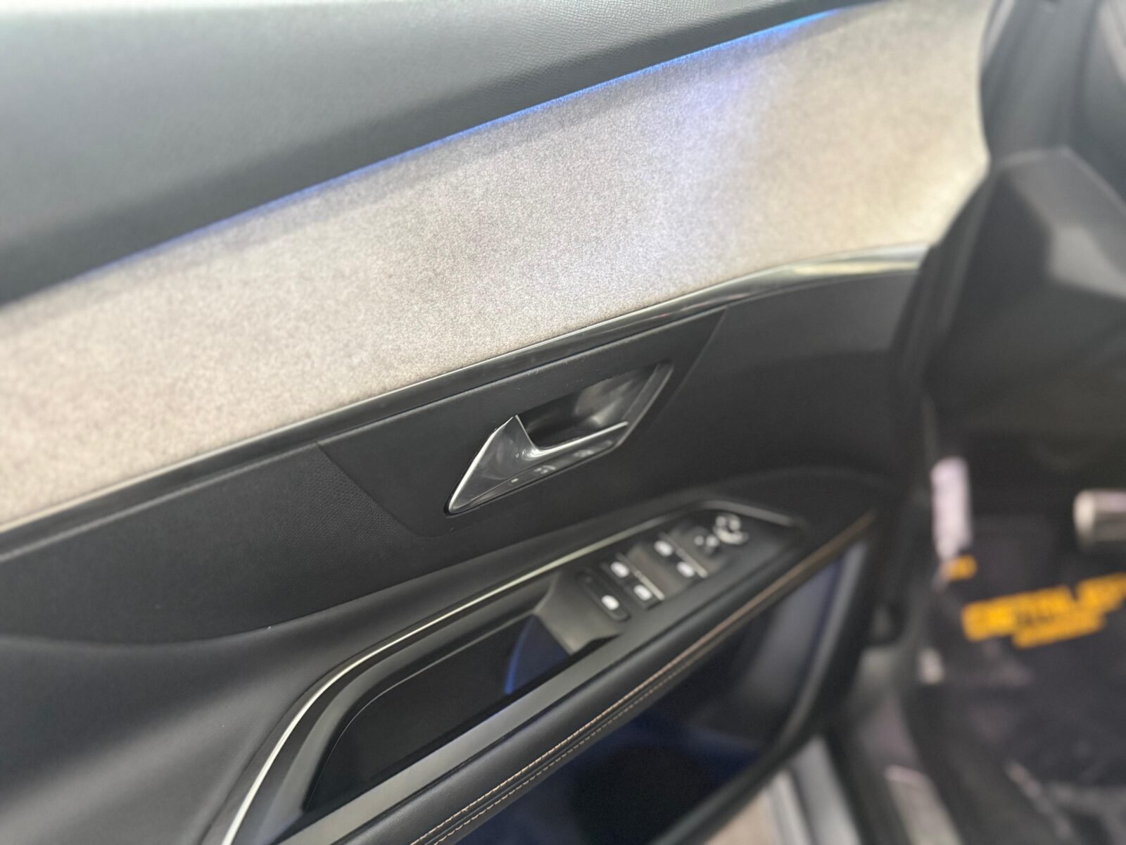 PEUGEOT 3008 HYBRID