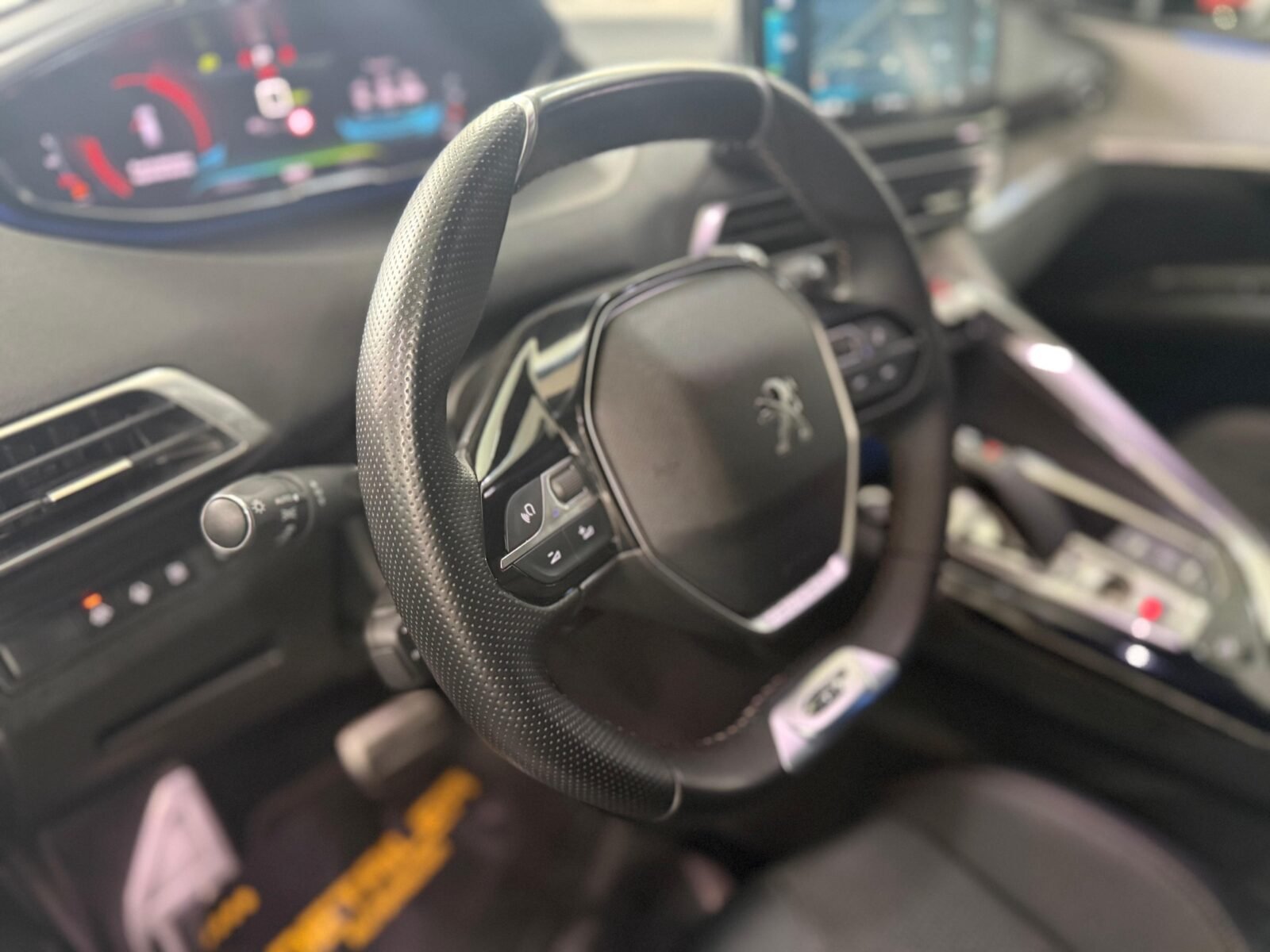 PEUGEOT 3008 GT