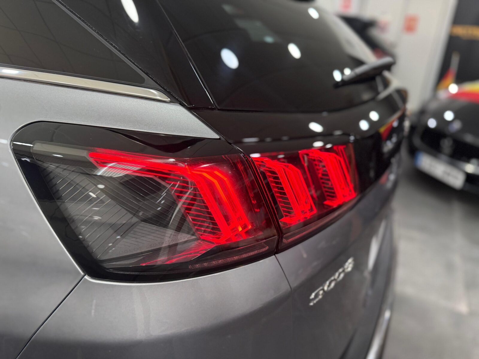 PEUGEOT 3008 GT 