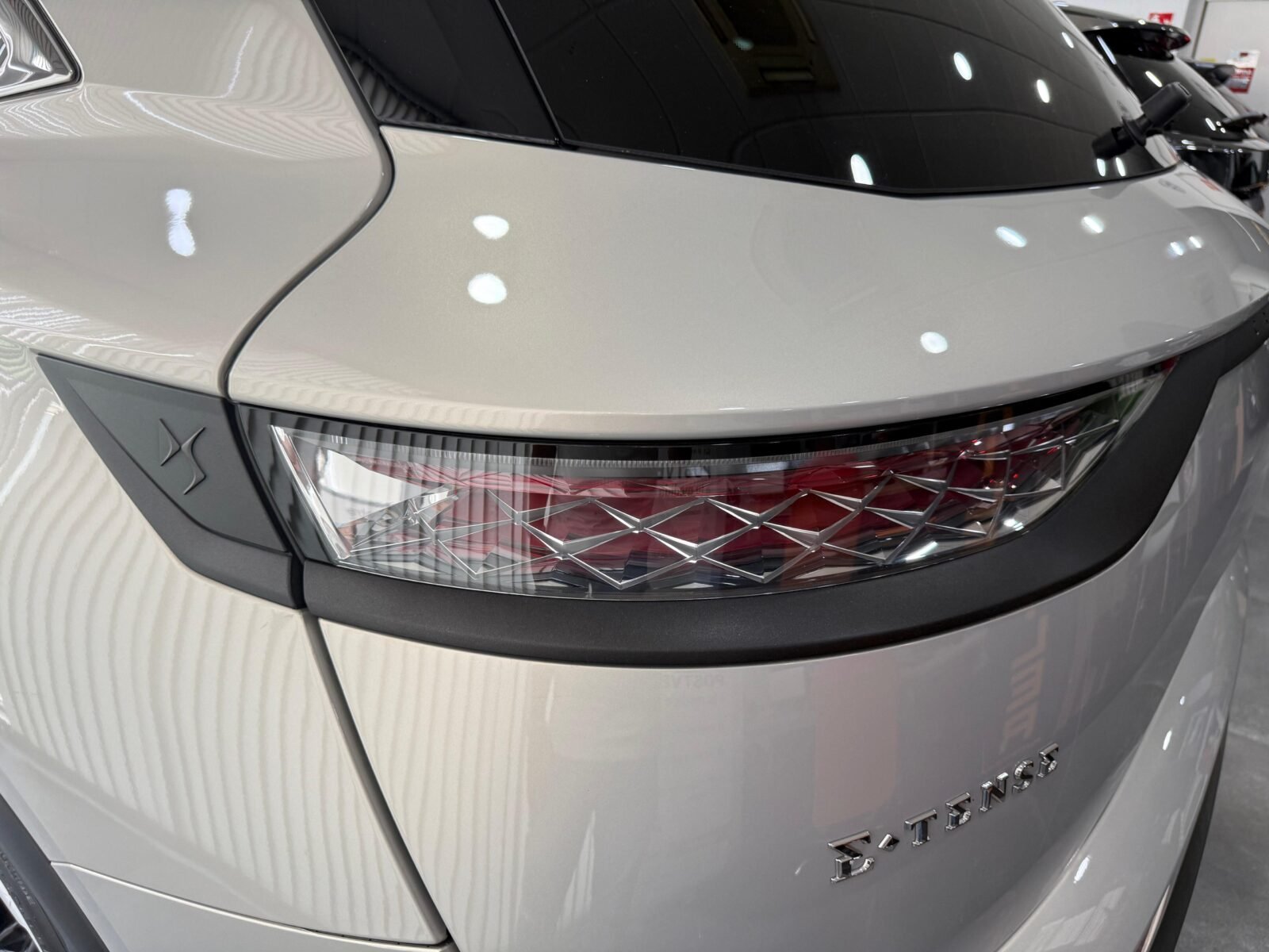 DS 7 E-TENSE