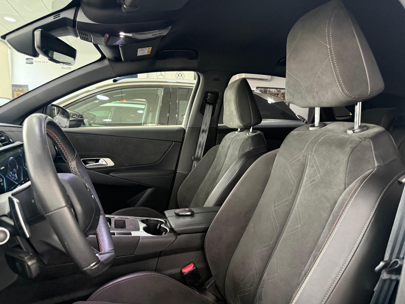 DS 7 E-TENSE