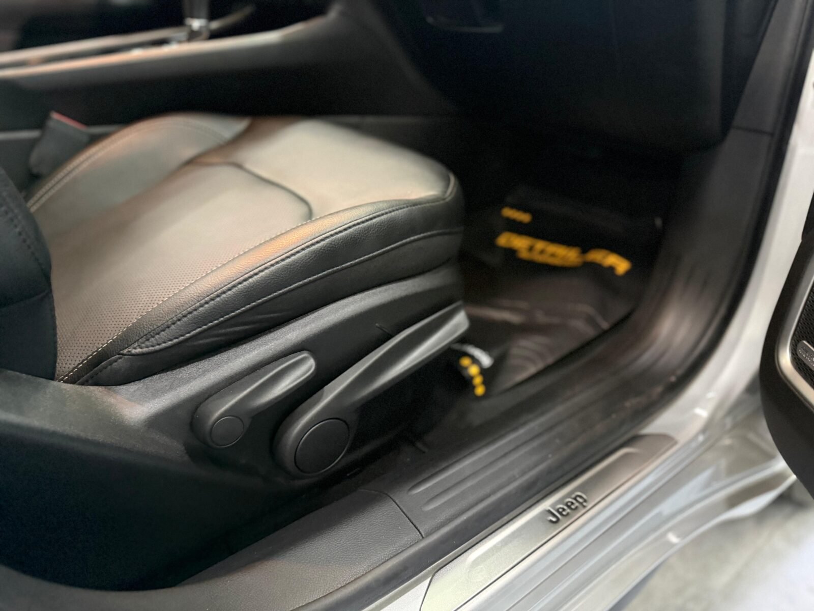 JEEP 4Xe