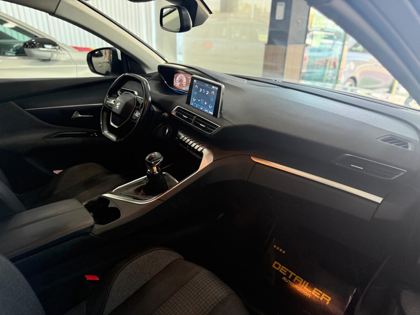 PEUGEOT 3008 1.2 GASOLINA