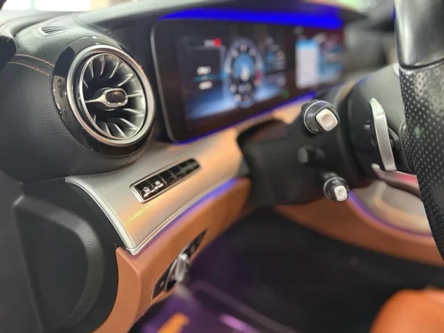 MERCEDES-BENZ CLASE E