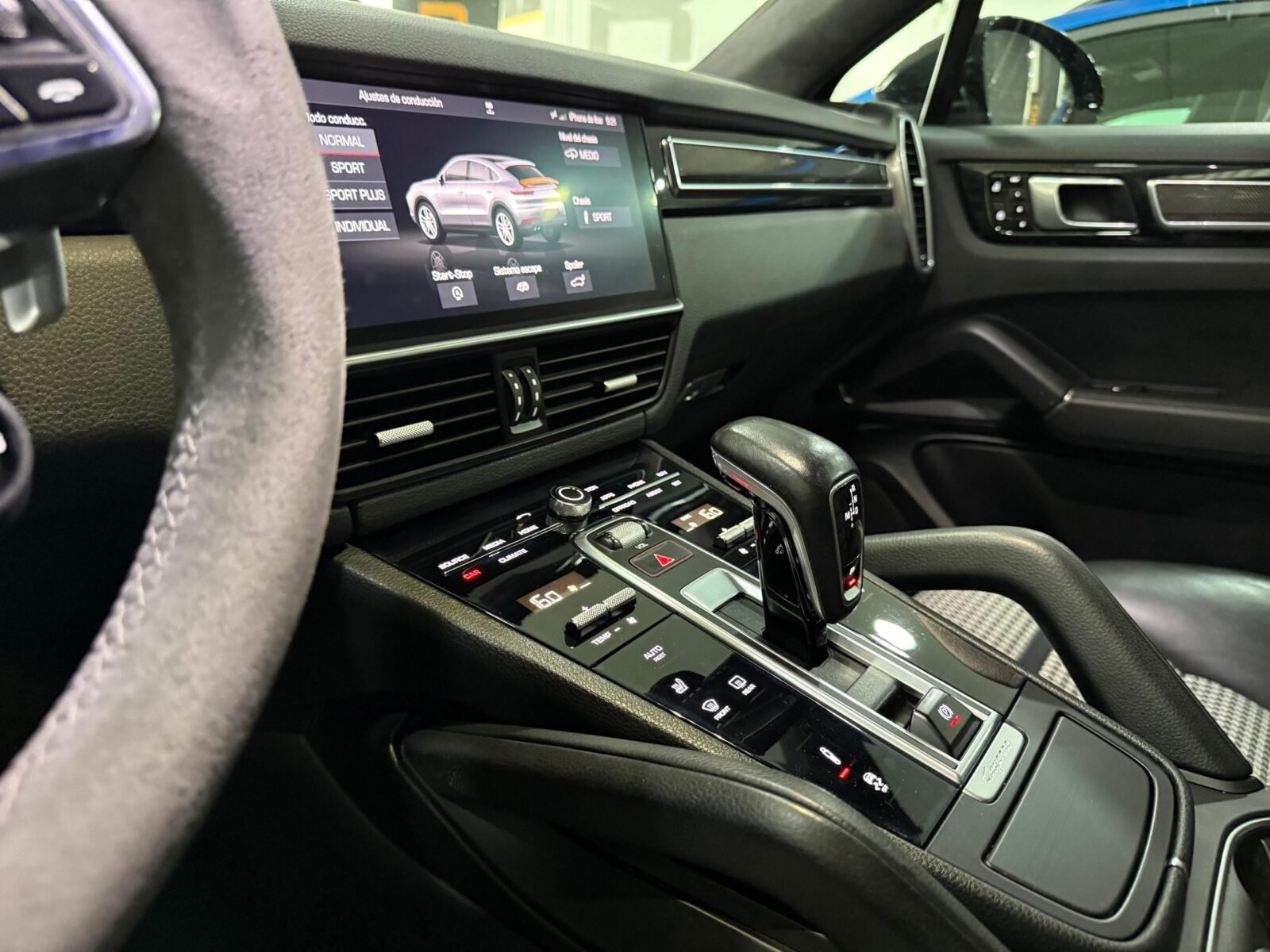 PORSCHE Cayenne  3.0 V6  5p S/S tip